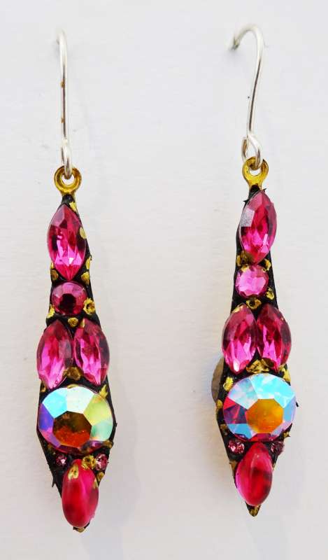 Medium pink drop earrings